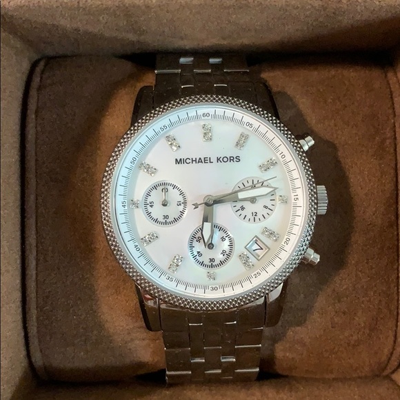 Michael Kors Watch - Picture 2 of 3